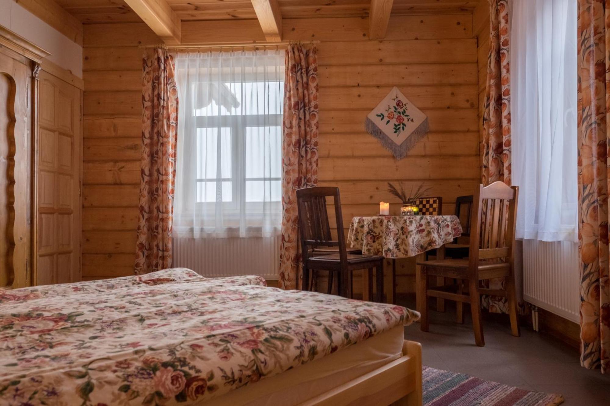Bed and Breakfast Miodowa Kolonia à Białowieża Extérieur photo