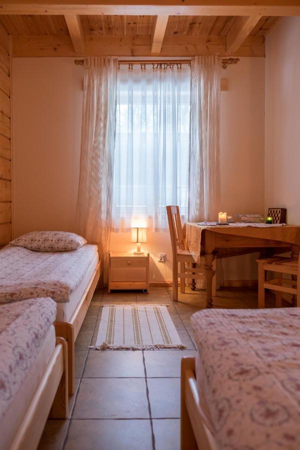 Bed and Breakfast Miodowa Kolonia à Białowieża Extérieur photo